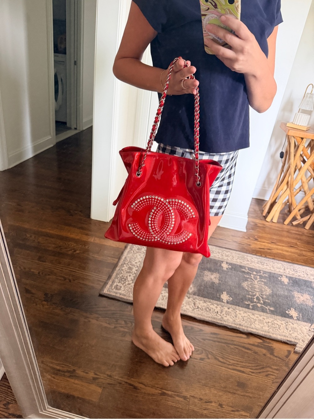 CHANEL Bon Bon Tote - Medium Red patent with rhinestones - Picture 12 of 15